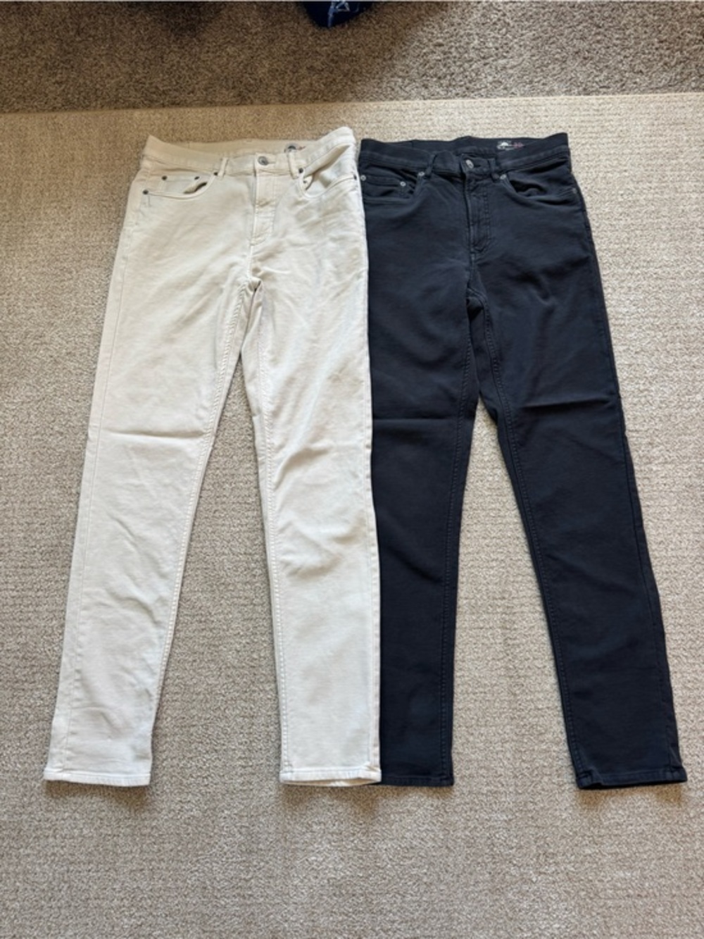 Faherty Stretch Terry 5-Pocket Pants Slim Straight in Stone and Onyx Black